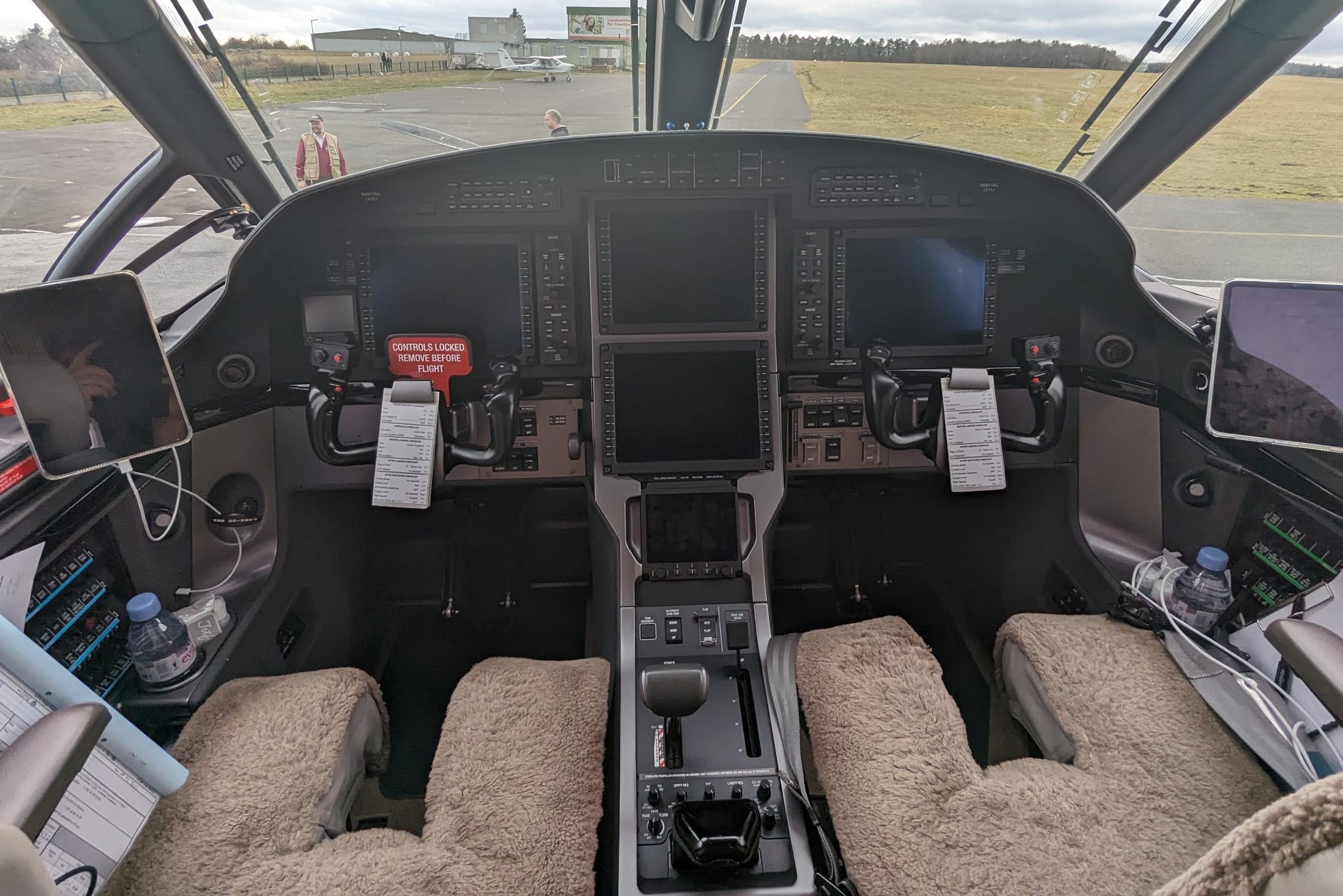 PC-12_Cockpit.jpeg